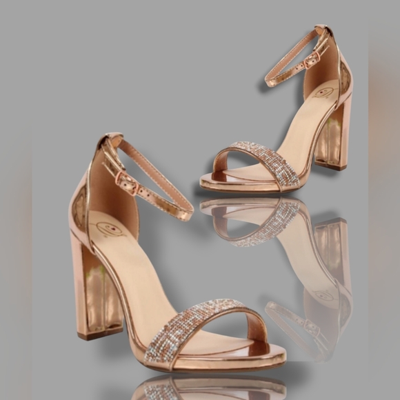 🆕 "New Penny" Metallic Ankle Strap Heels - Picture 2 of 7